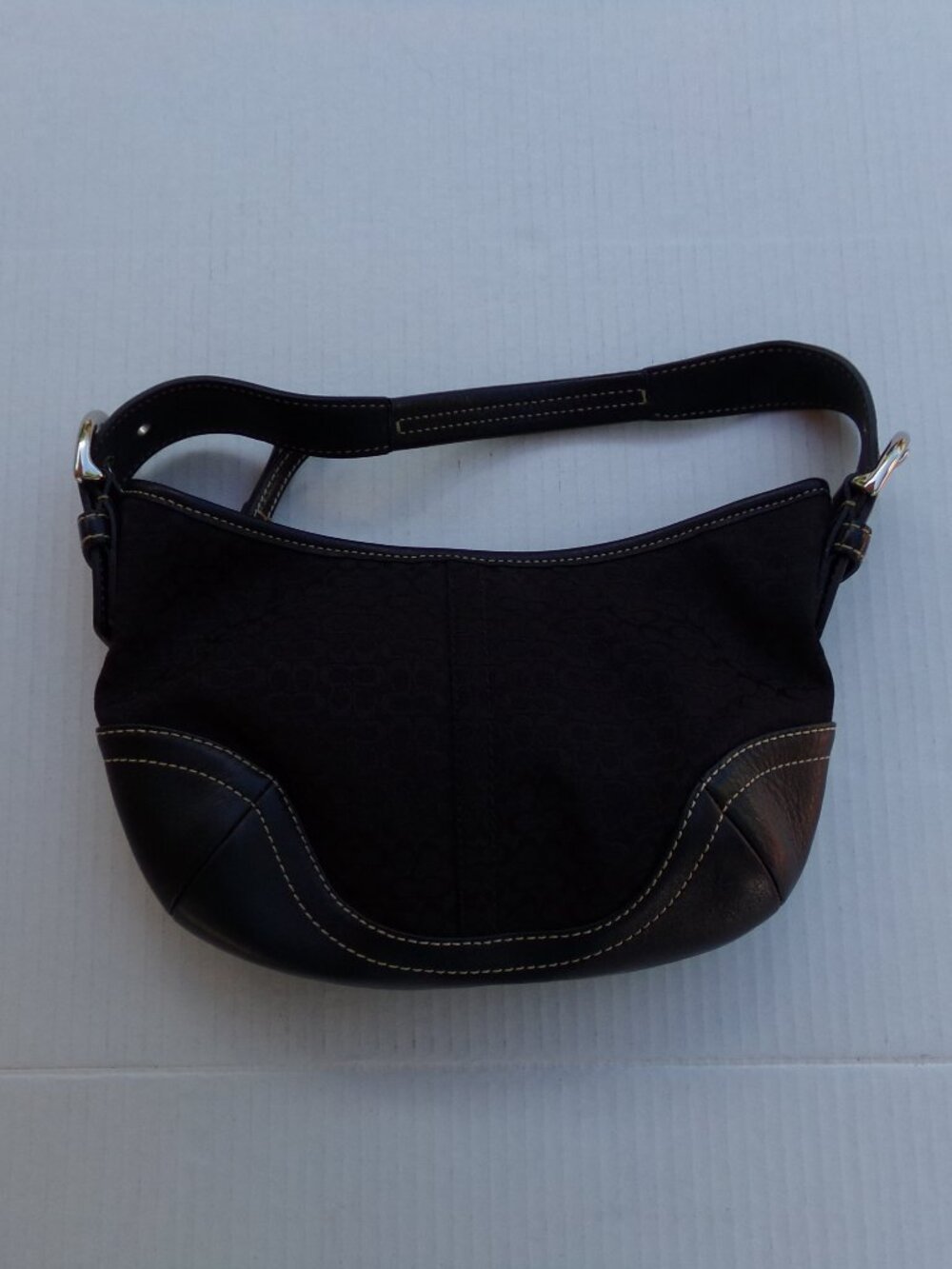 Vintage Coach Y2K K042-6351 Soho Hobo Bag Purse Logo Signature Black Canvas - Picture 2 of 11